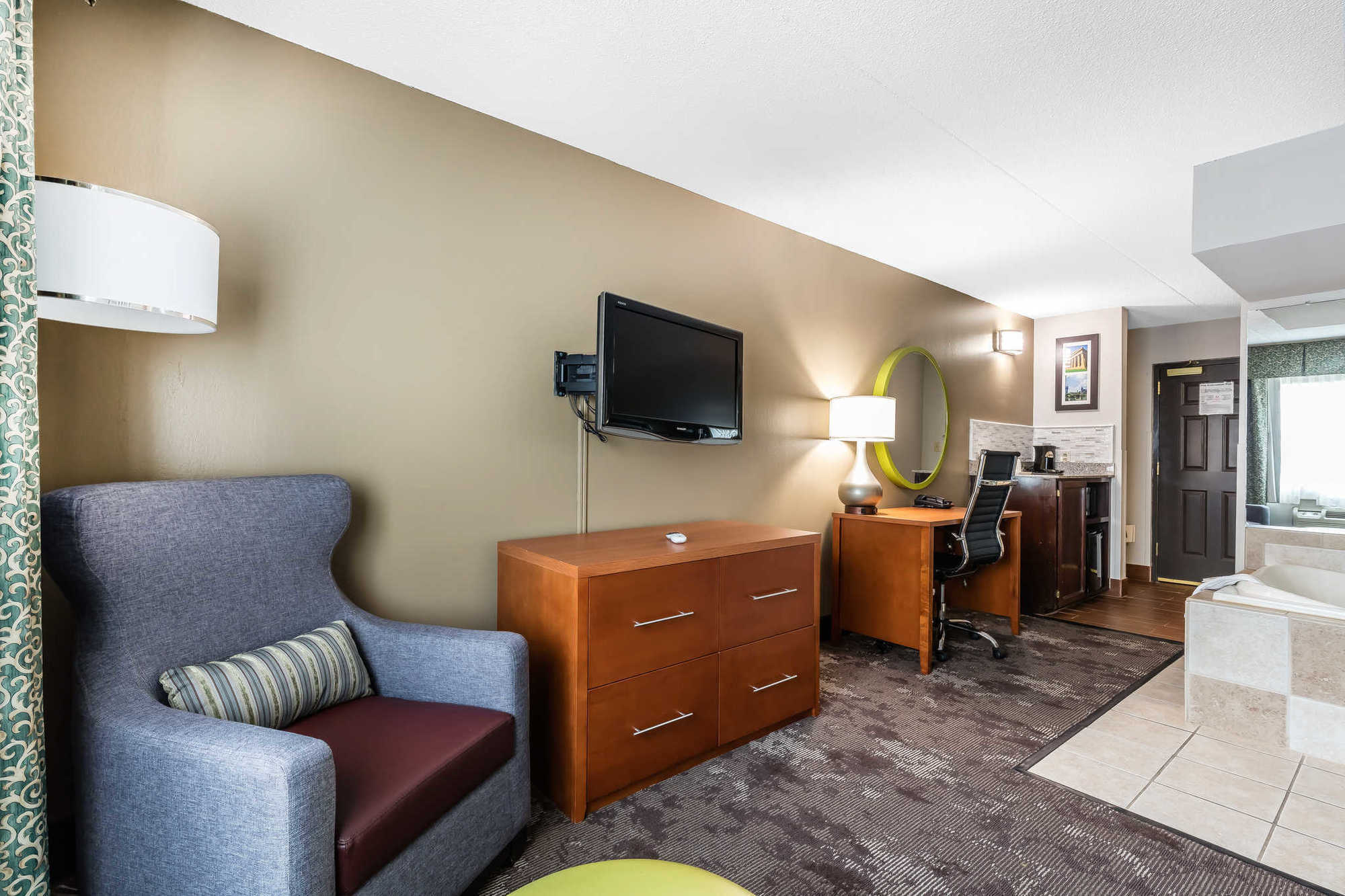 Comfort Inn & Suites Nashville Near Tanger Outlets I-24 Antioch Room photo